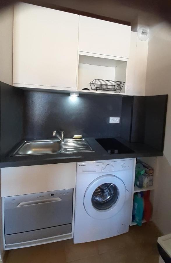 Appartement Terrasse Vue Mer, Plage Gorguette A 1 Minute A Pied, Wifi,Clim Parking Collectif Sanary-sur-Mer Eksteriør billede